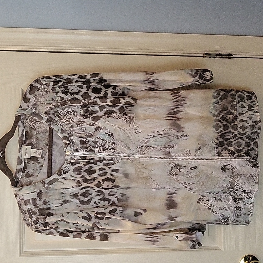Chicos zenergy Zip up sweater
